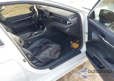 2022 Toyota Camry Se Awd z USA, uszkodzony, nr VIN 4T1T11BK4NU062687